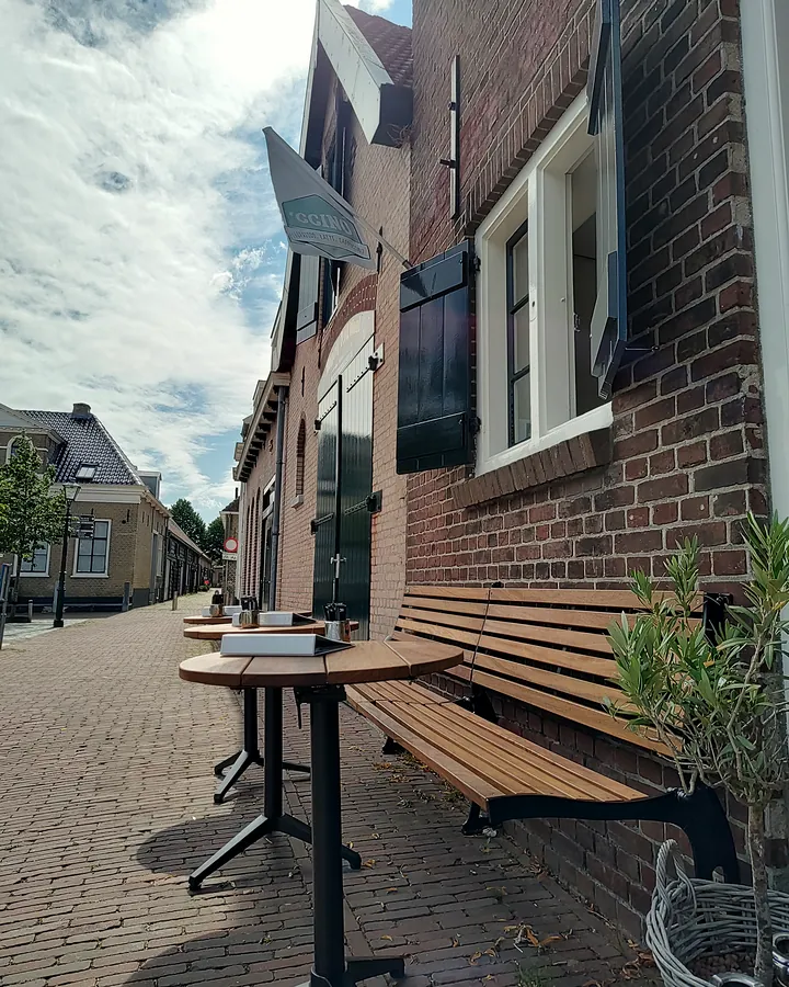 Nieuwe buitenmeubels